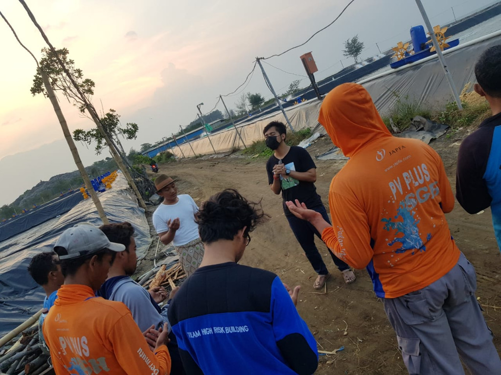 Tabur Benih 1.jpg